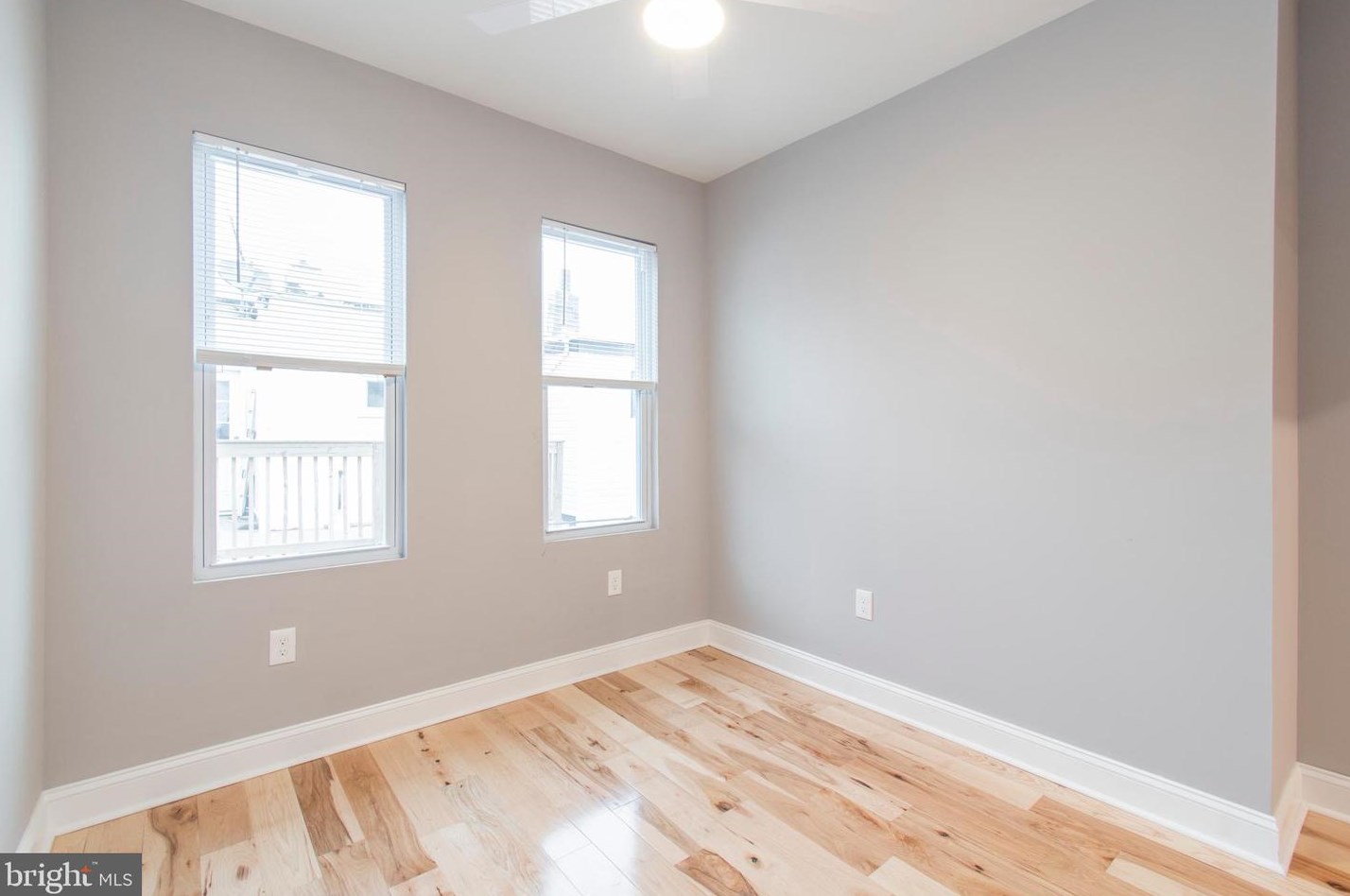 431 Mifflin St, Philadelphia PA  19148-1822 exterior