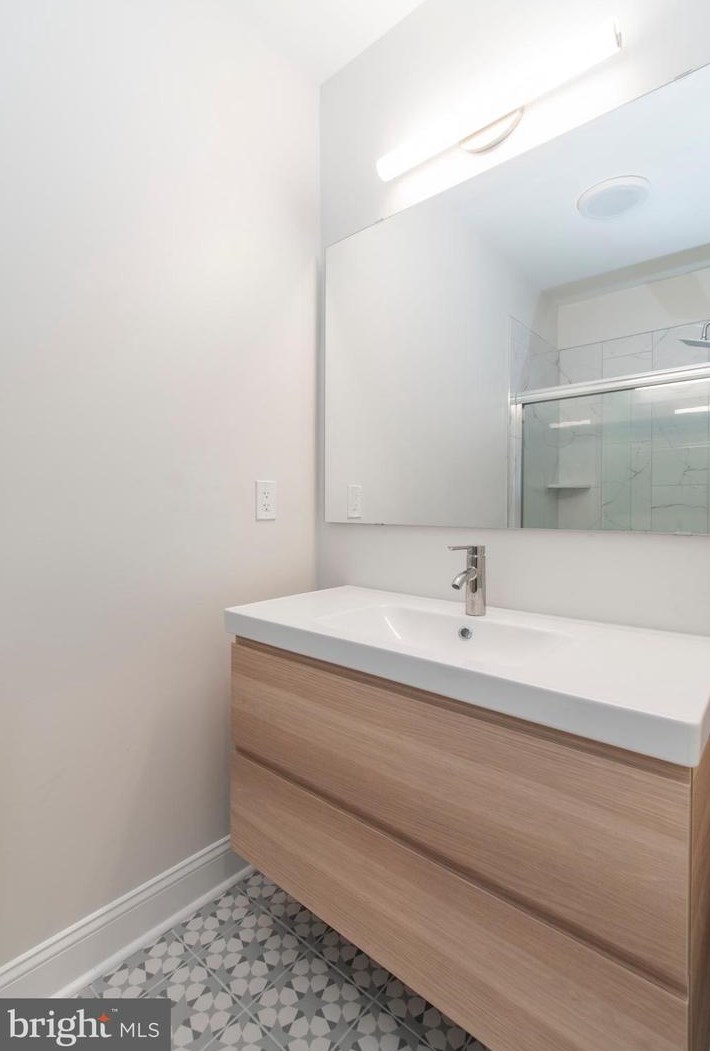 431 Mifflin St, Philadelphia PA  19148-1822 exterior