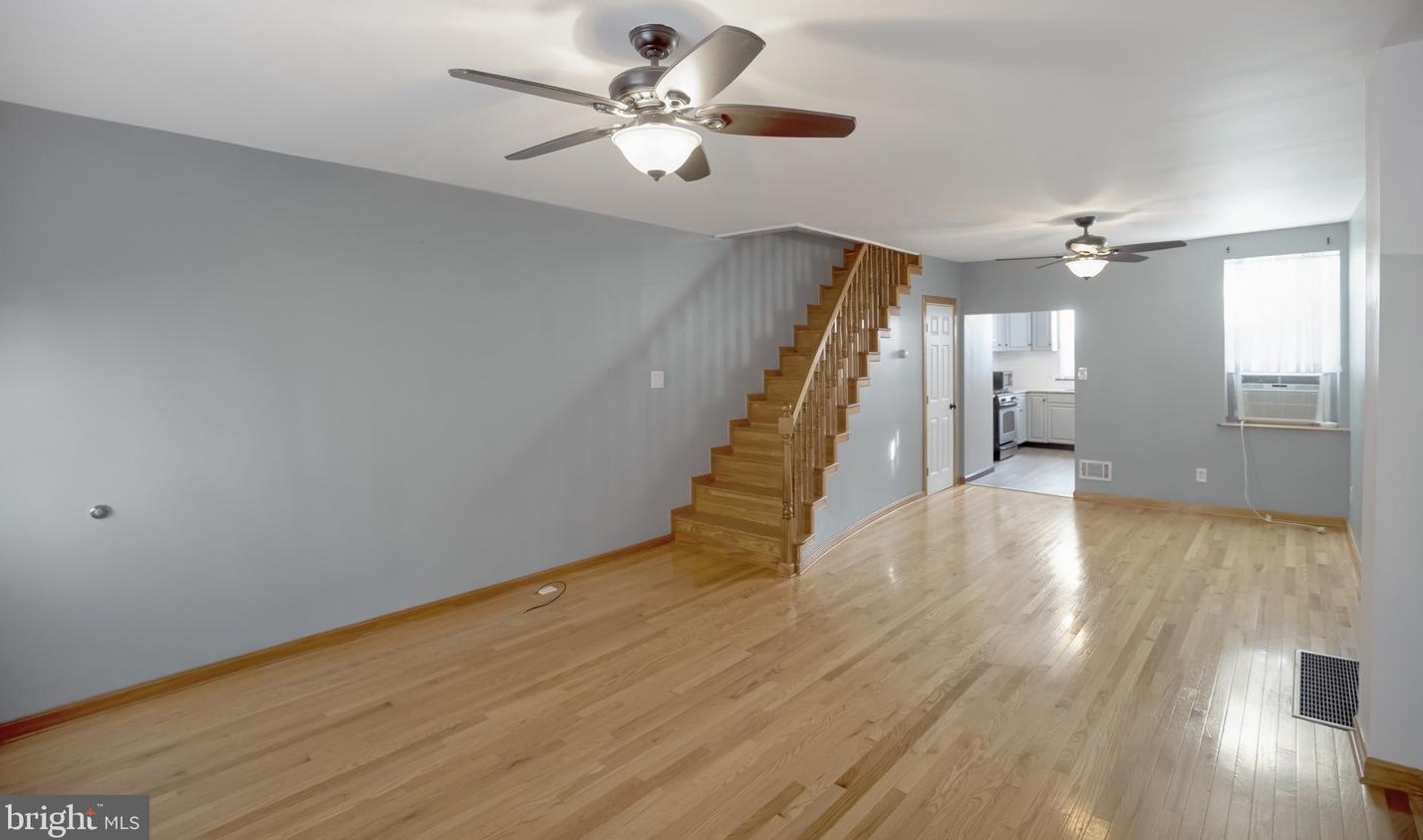 3251 Miller St, Philadelphia, PA 19134-5240