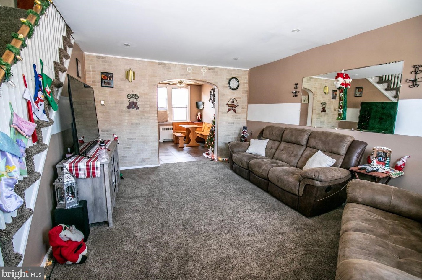4018 Marple St, Philadelphia, PA 19136-3635