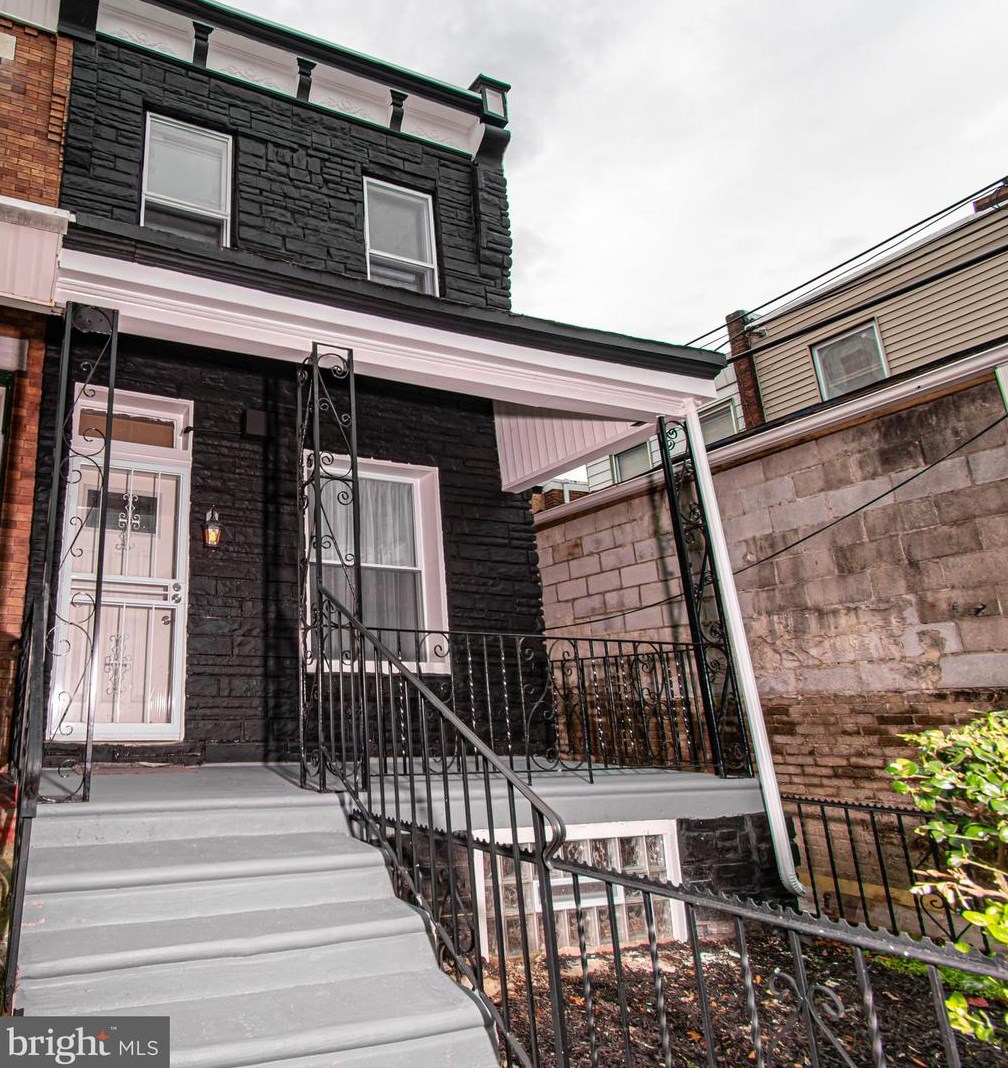 6040 Kershaw St, Philadelphia, PA 19151-4423
