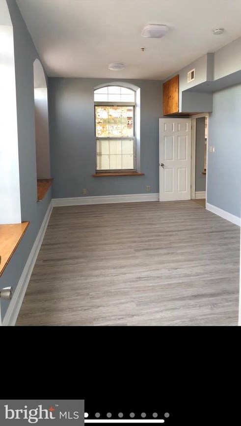 926 Race St #4a, Philadelphia, PA 19107