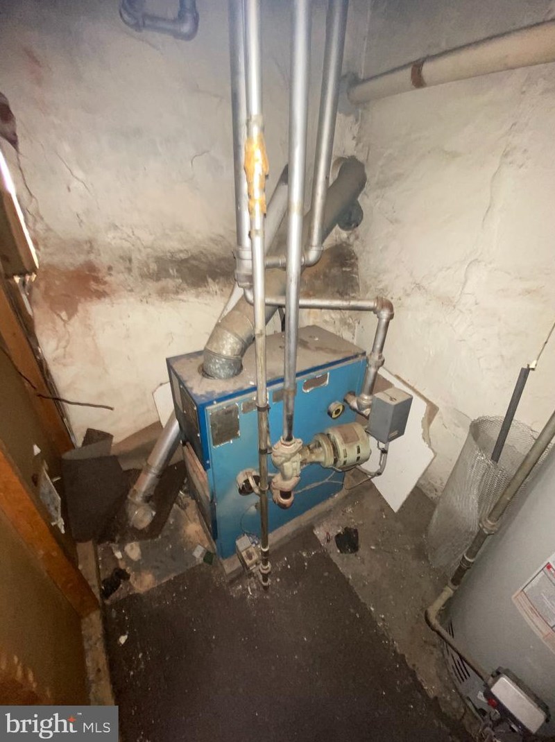 4125 L St, Philadelphia PA 19124-5347 exterior