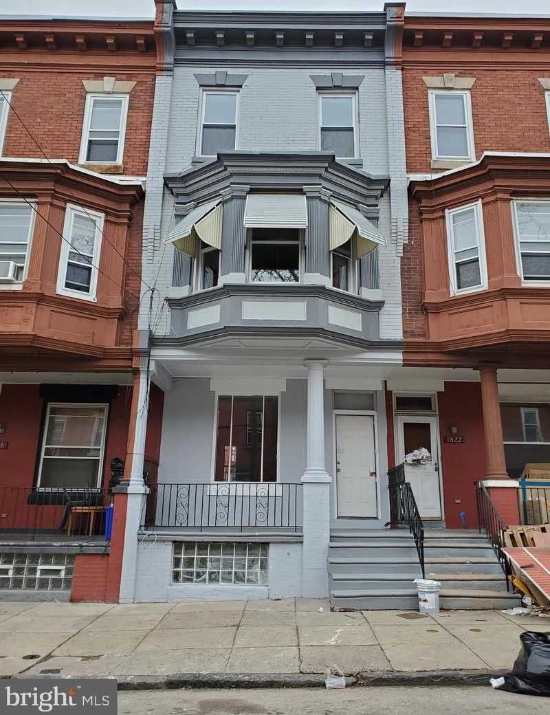 1820 28th St, Philadelphia, PA 19145-1614