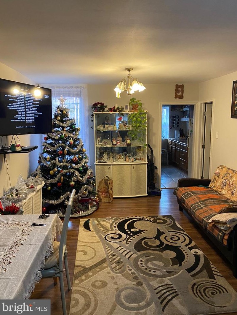 4610 Marple St, Philadelphia, PA 19136-3702