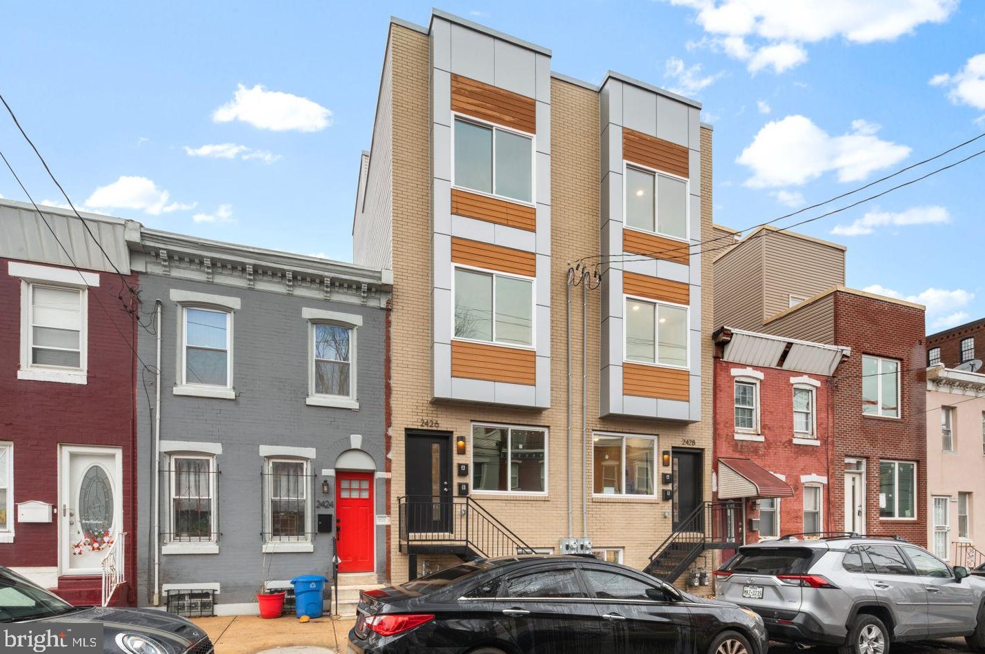 2426 Jasper St, Philadelphia PA  19125-1240 exterior