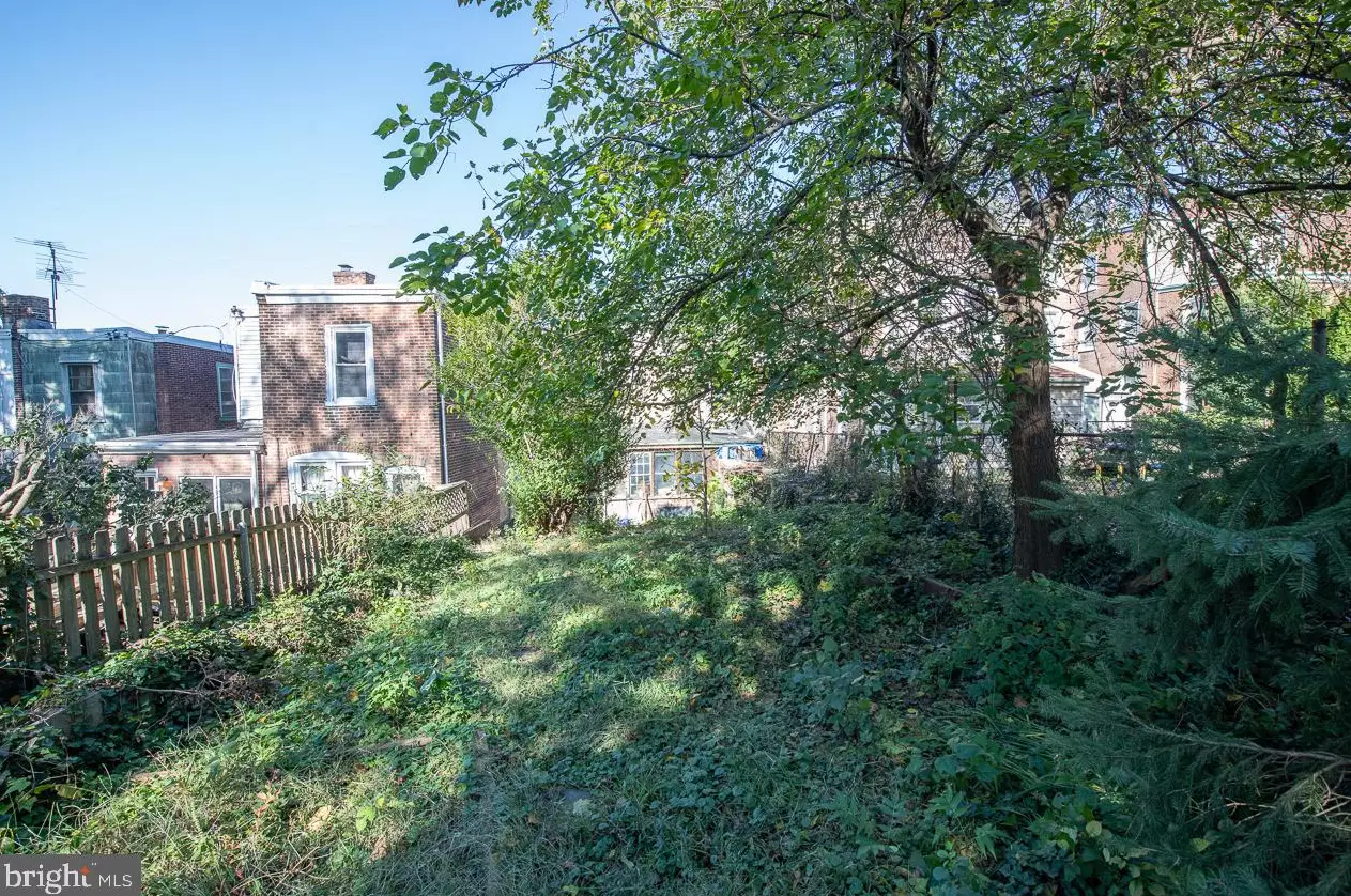 3598 Indian Queen Ln, Philadelphia, PA 19129-1540