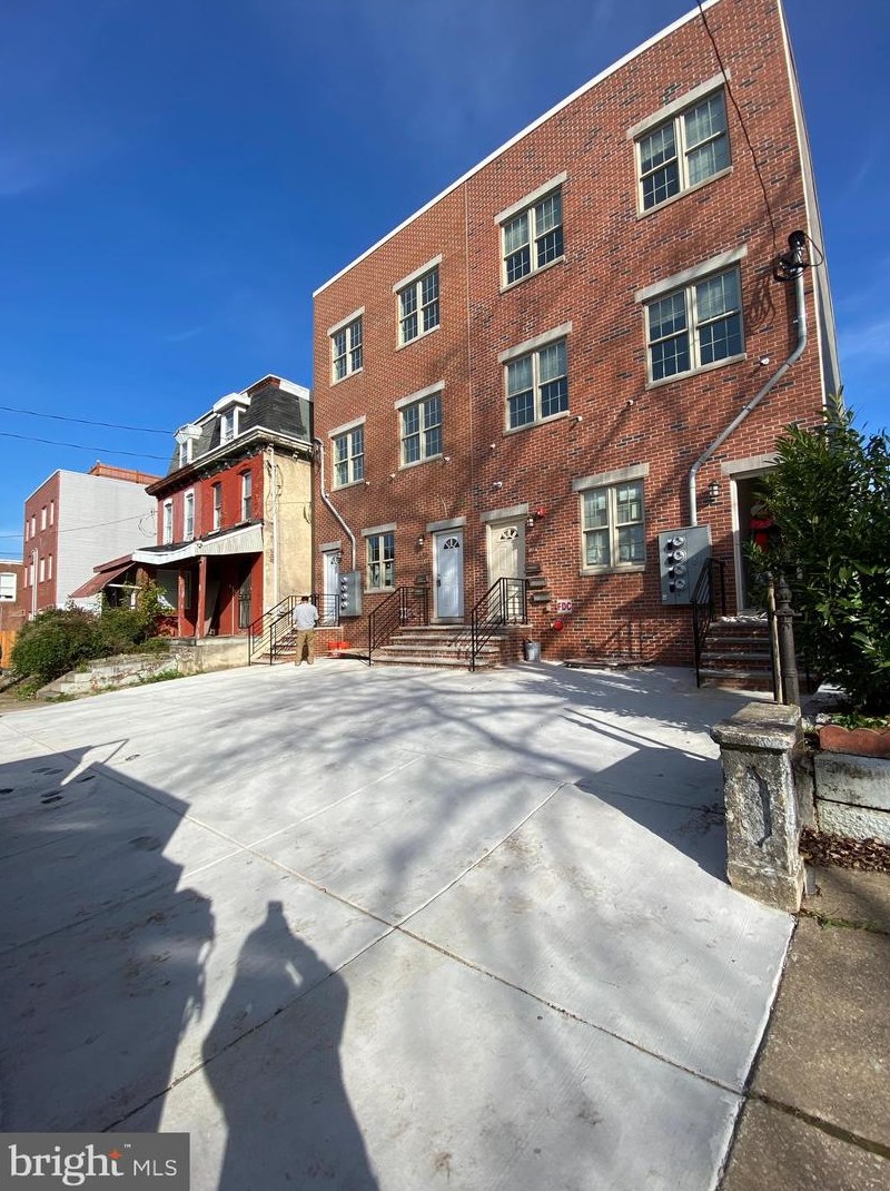 659 N 35th St #unit 3, Philadelphia, PA 19104