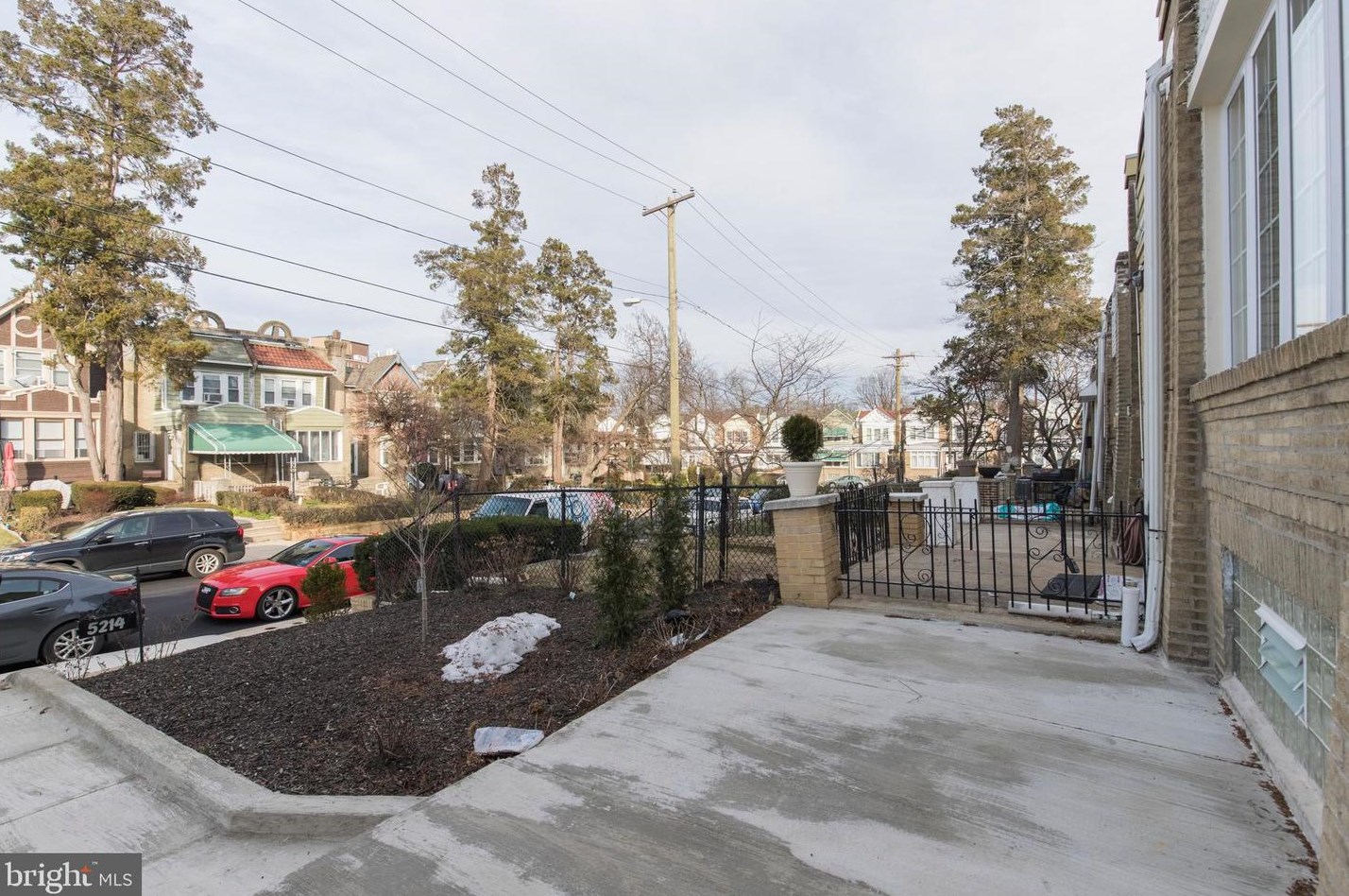 5214 Arlington St, Philadelphia, PA 19131-3203