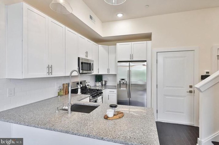 520 Montgomery Ave W #3, Philadelphia, PA 19122