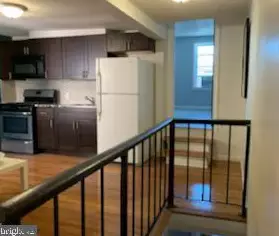 1736 S 4th St #2nd Floor, Philadelphia, PA 19148