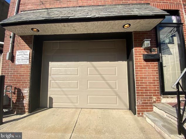 643 Pierce St, Philadelphia, PA 19148-1719