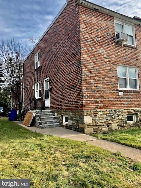 6407 Shelbourne St, Philadelphia, PA 19111-5226