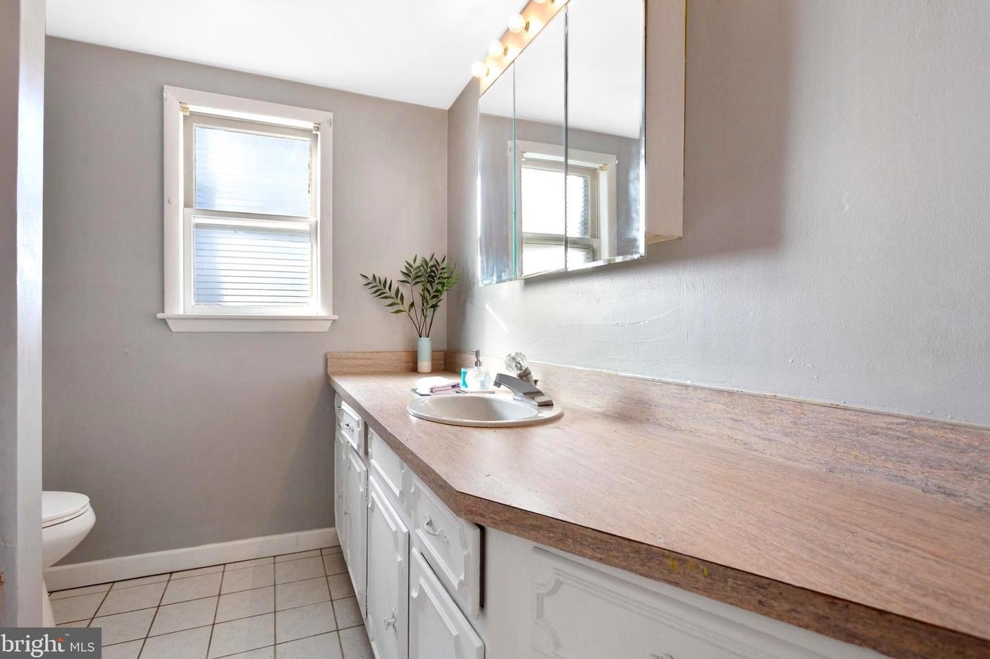 130 Fernon St, Philadelphia PA 19148-1217 exterior