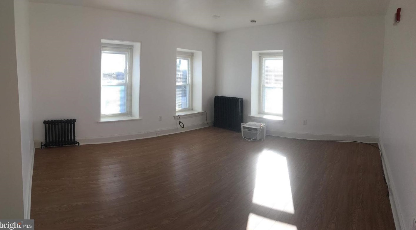 3918 Terrace St #3, Philadelphia, PA 19128