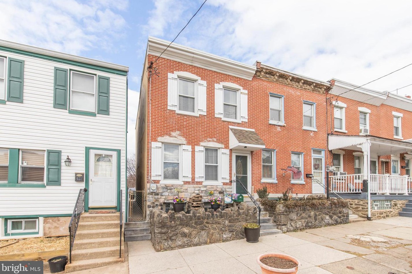 430 Leverington Ave, Philadelphia, PA 19128-3312