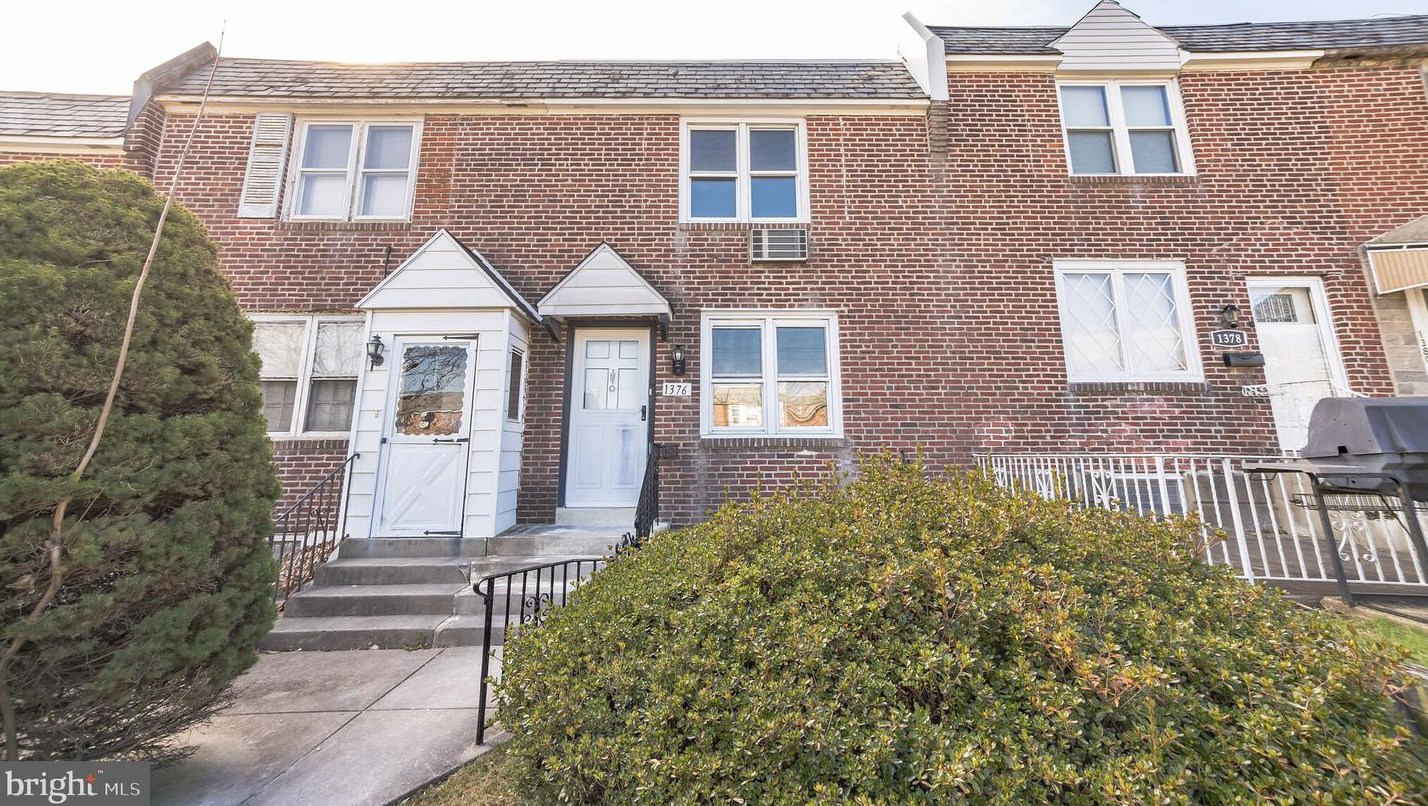 1376 75th St, Philadelphia, PA 19151-2935