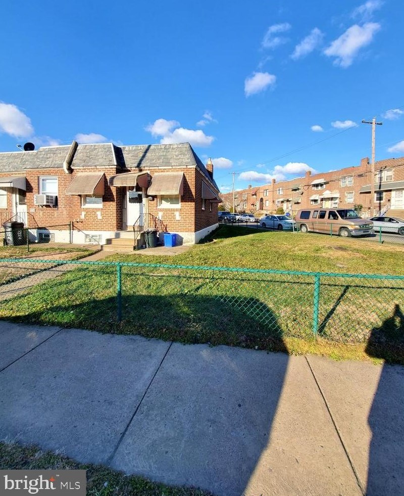 5326 Harbison Ave, Philadelphia, PA 19124-2046