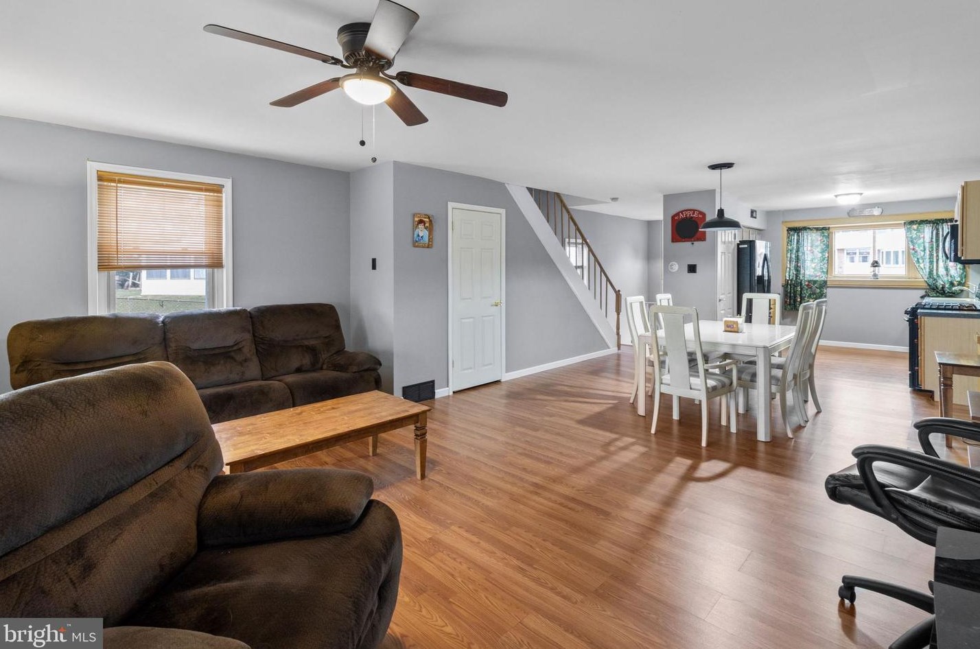 4218 Lawnside Rd, Philadelphia, PA 19154-2804