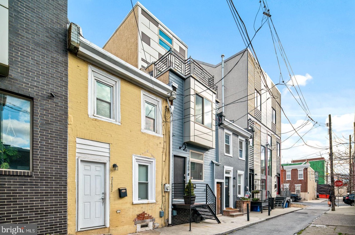 2109 Abigail St, Philadelphia PA 19125-1943 exterior
