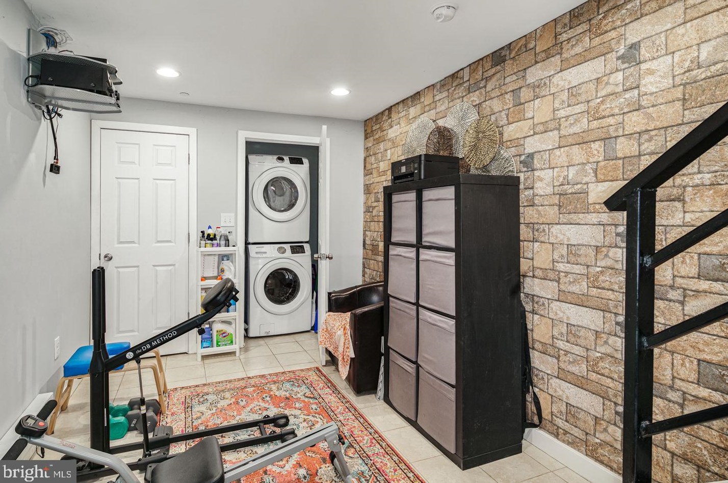 2109 Abigail St, Philadelphia PA 19125-1943 exterior