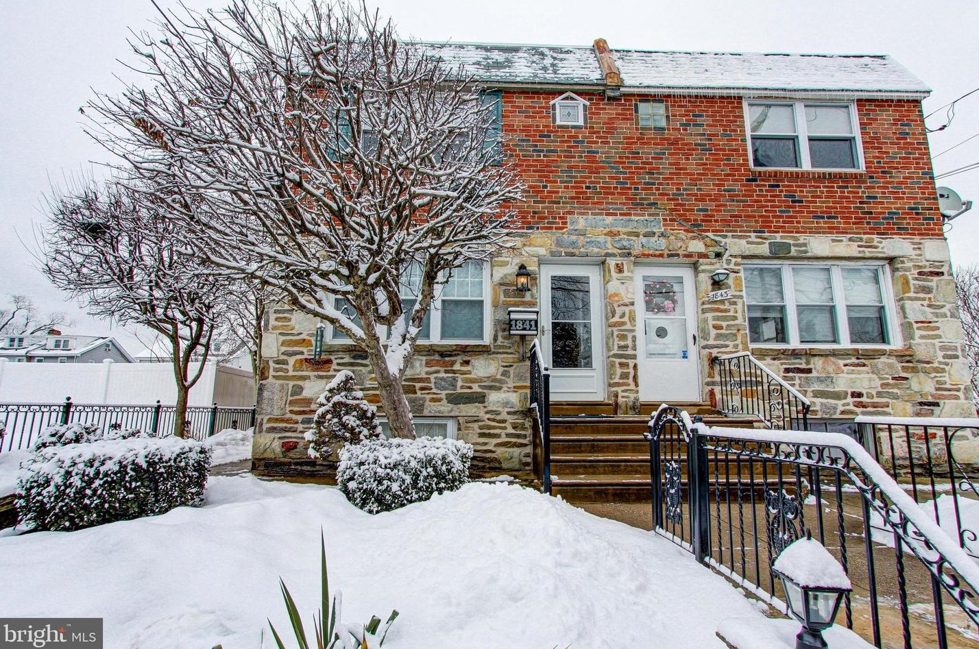 1841 Rhawn St, Philadelphia, PA 19111-2922
