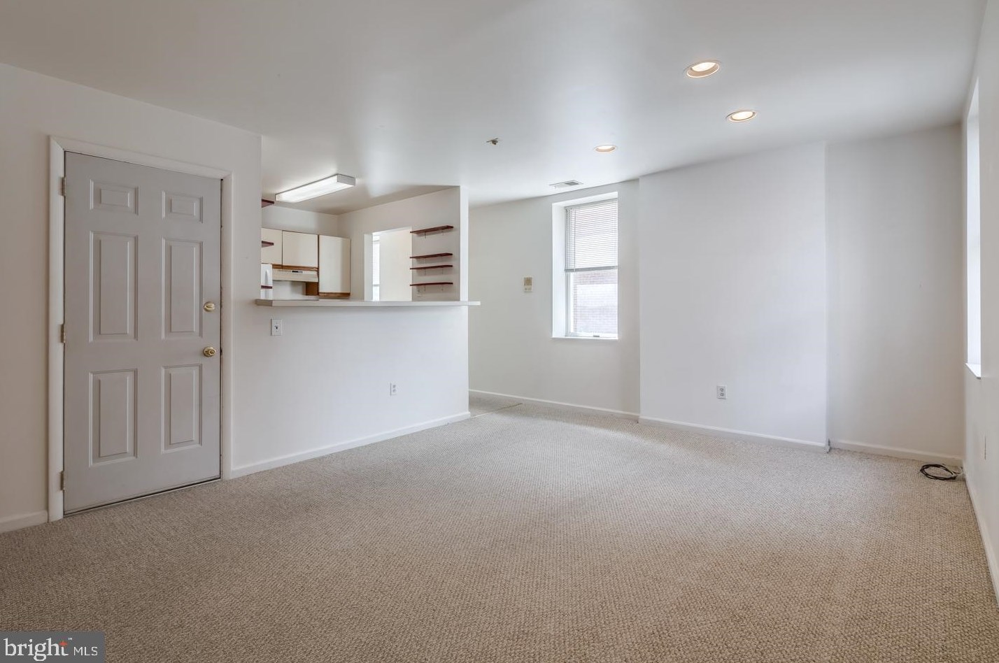 302 S 10th St Apt 2, Philadelphia, PA 19107