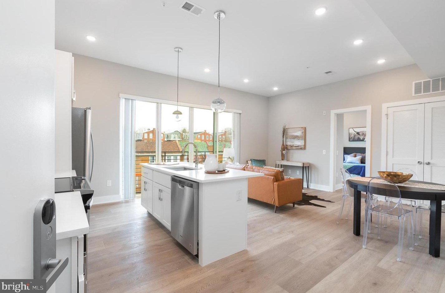 52 W Washington Ln #unit 300, Philadelphia, PA 19144