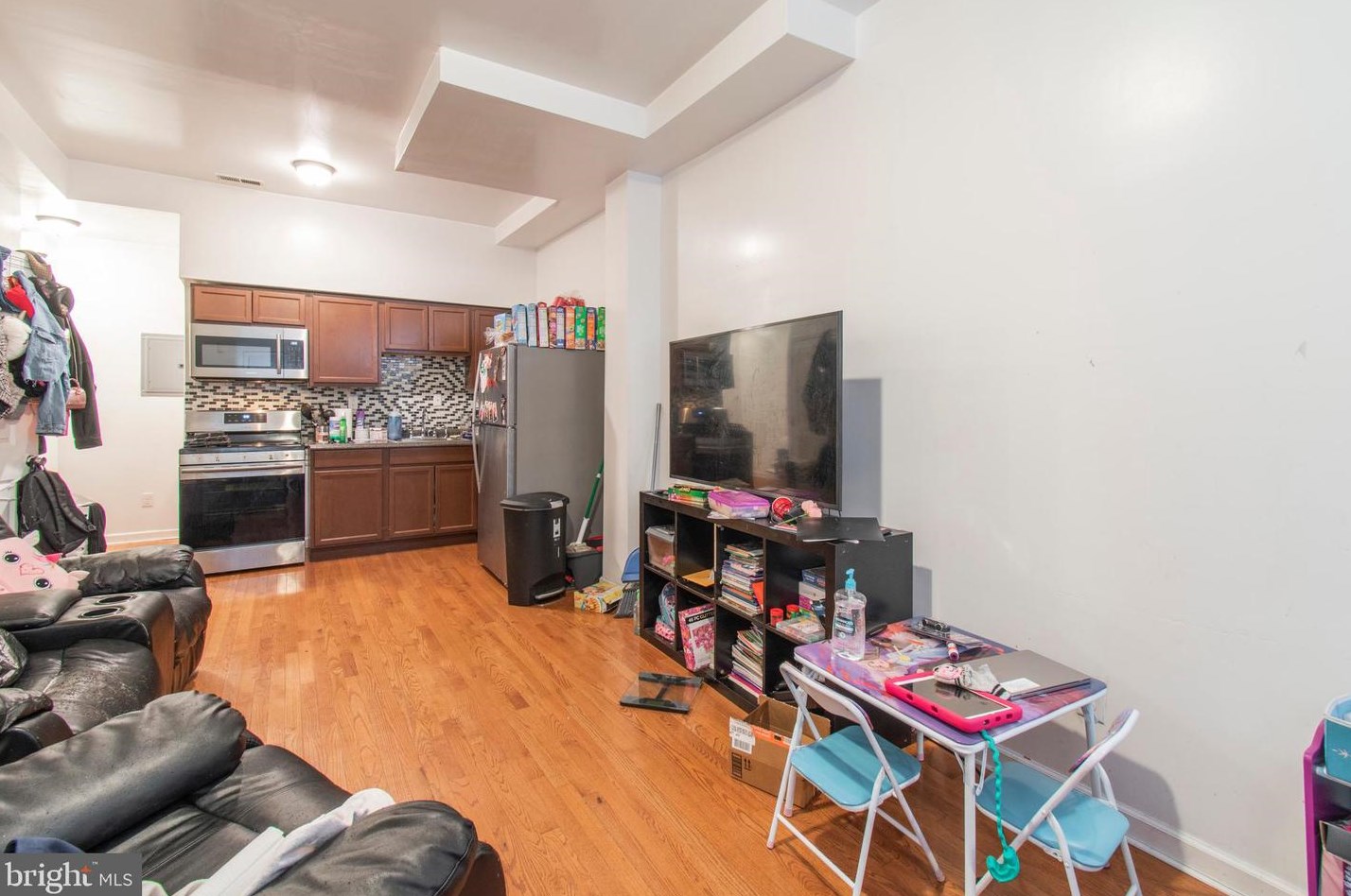 4068 Parkside Ave, Philadelphia, PA 19104-1019