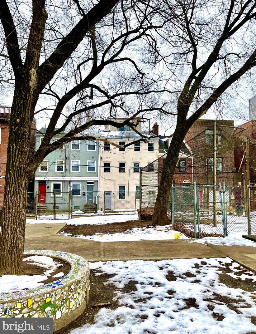 614 Rodman St, Philadelphia, PA 19147-1421