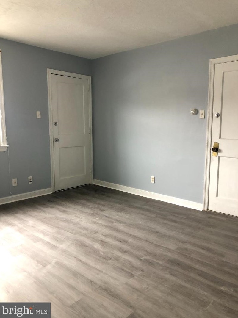 6254 Everett St, Philadelphia, PA 19149-2803
