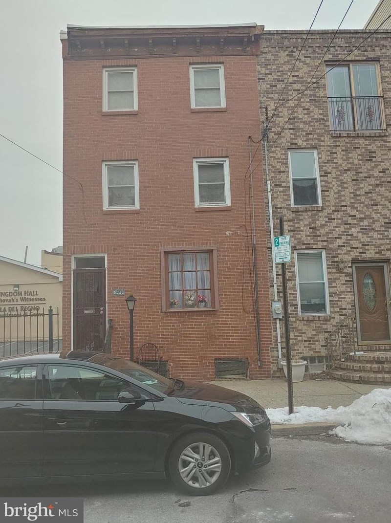 2031 Ellsworth St, Philadelphia, PA 19146-2825