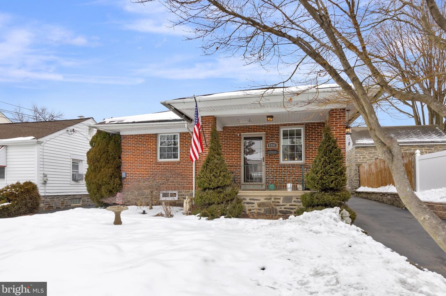 6707 Mitchell St, Philadelphia, PA 19128-4536