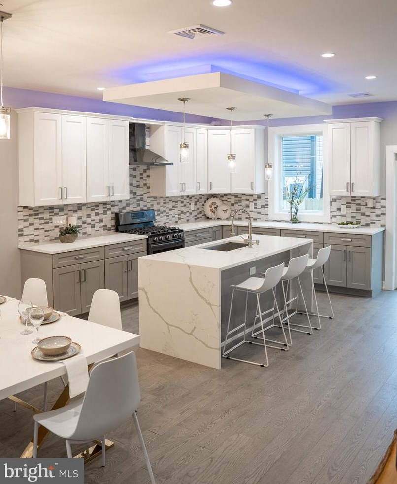 2108 Arizona St, Philadelphia, PA 19125-2022