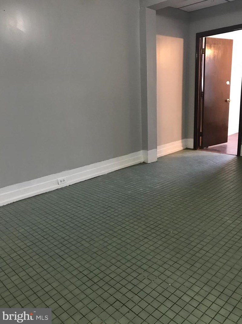 2213 W Tioga St #2a, Philadelphia, PA 19140