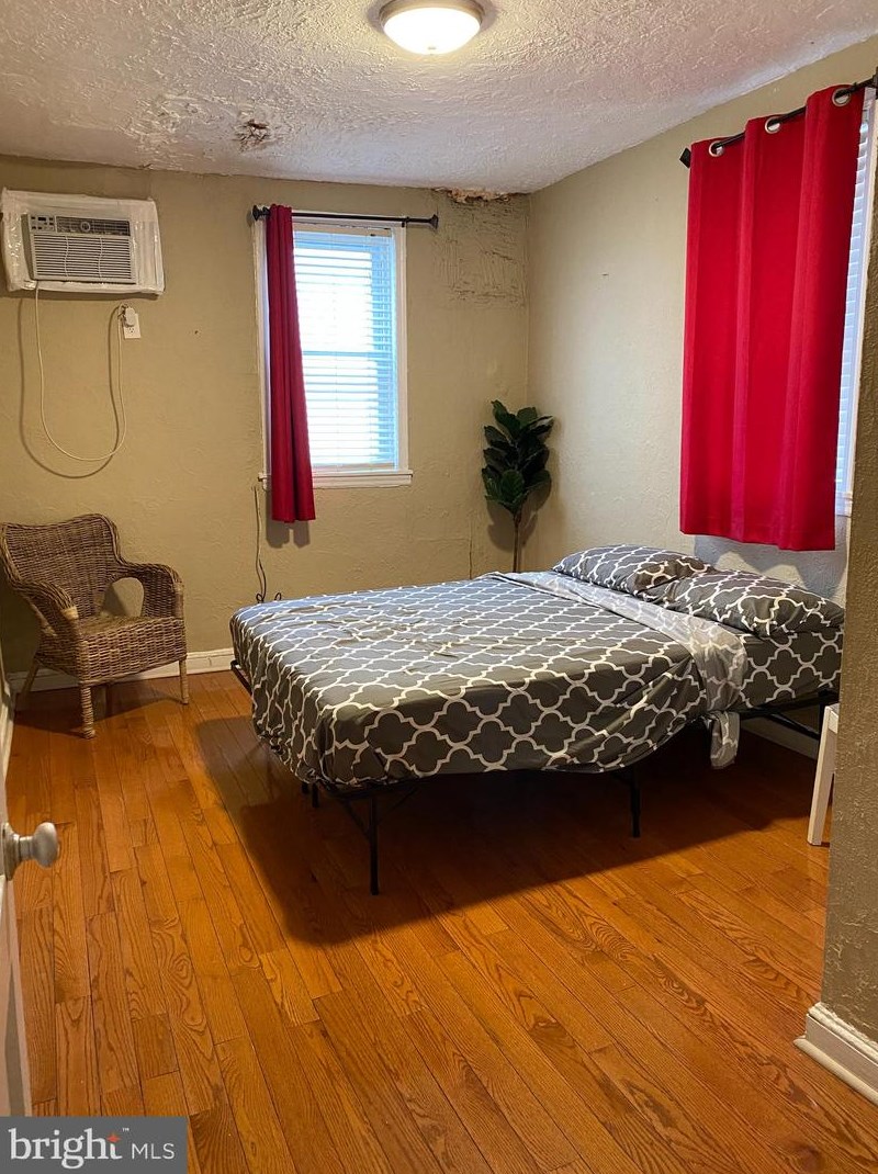 1325 Rodman St, Philadelphia, PA 19147