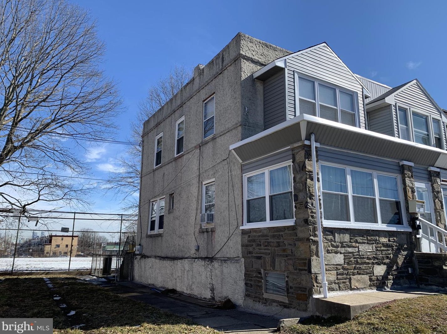 2721 70th St, Philadelphia, PA 19142-2515