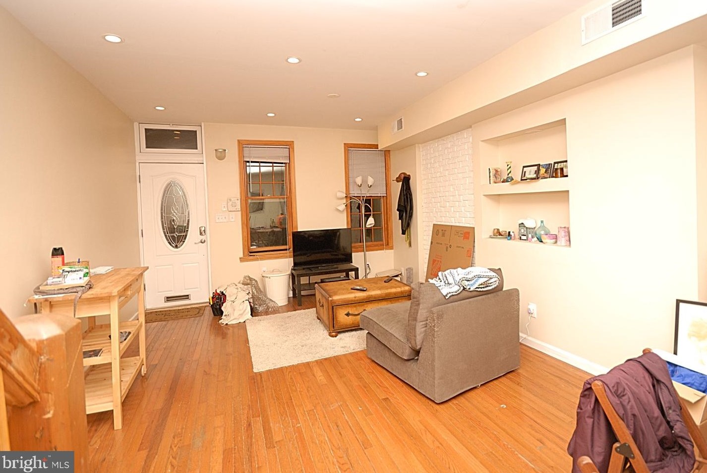 1823 Carlton St, Philadelphia, PA 19103