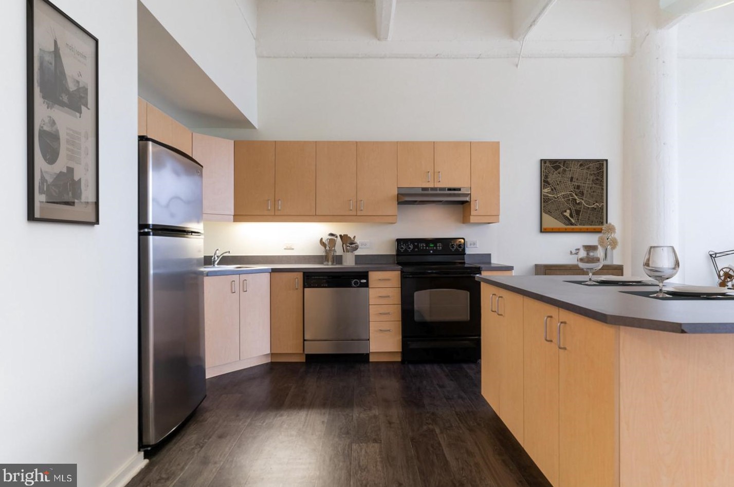 640 N Broad St #816, Philadelphia, PA 19130