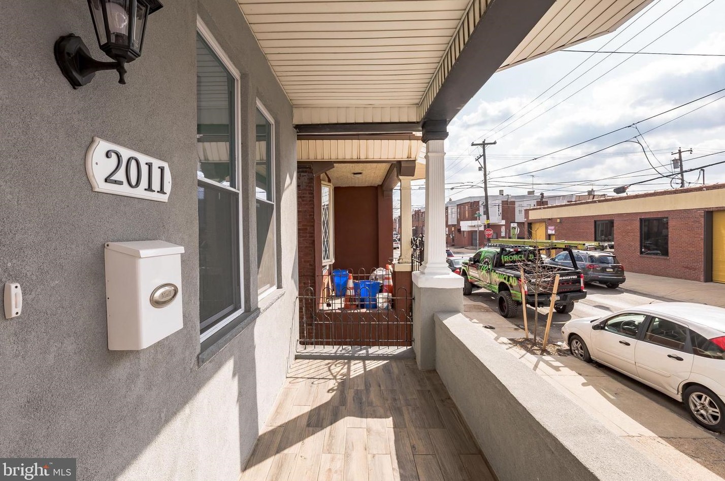 2011 Mifflin St, Philadelphia, PA 19145-2028