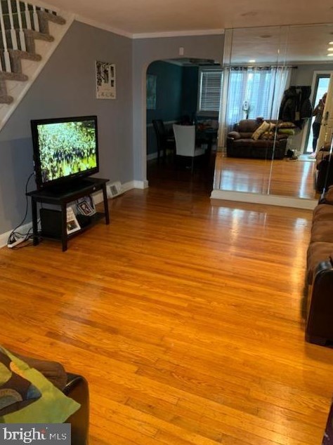 7506 Sherwood Rd, Philadelphia, PA 19151-2114