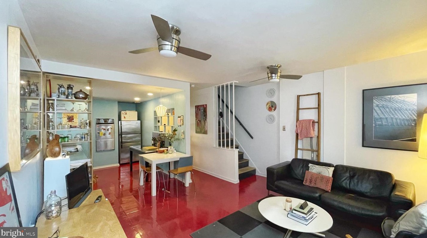 1238 Leopard St, Philadelphia, PA 19125-3912