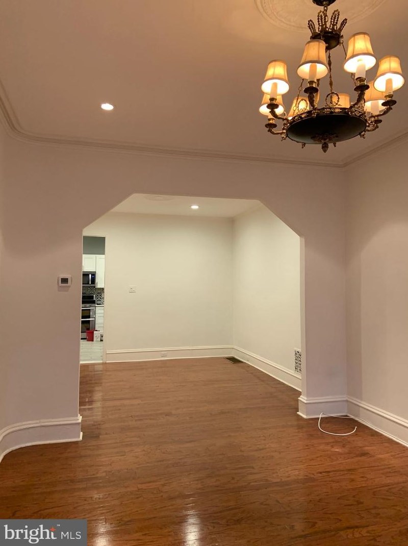 1136 Tasker St, Philadelphia, PA 19148-1128
