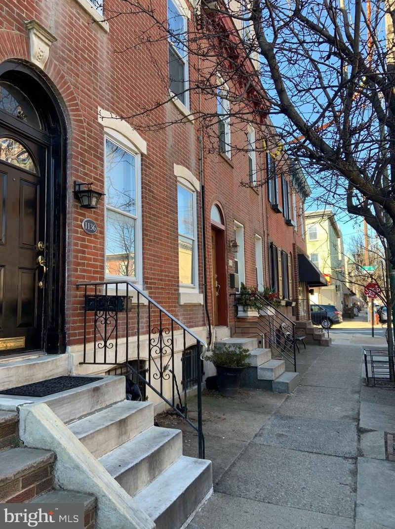 1136 Tasker St, Philadelphia PA  19148-1128 exterior