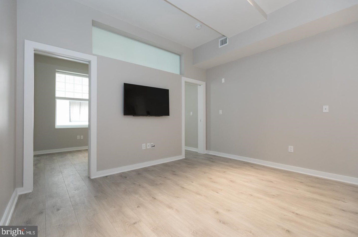 1602 Sansom St #2, Philadelphia, PA 19102