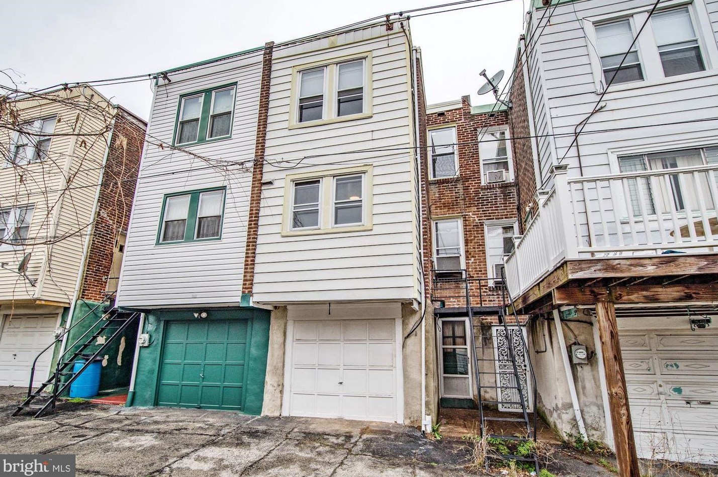 5782 Haddington St, Philadelphia, PA 19131-3416