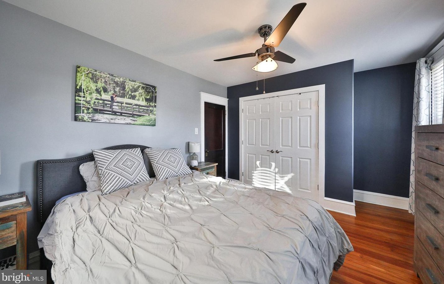 471 Shurs Ln, Philadelphia PA 19128-3505 exterior