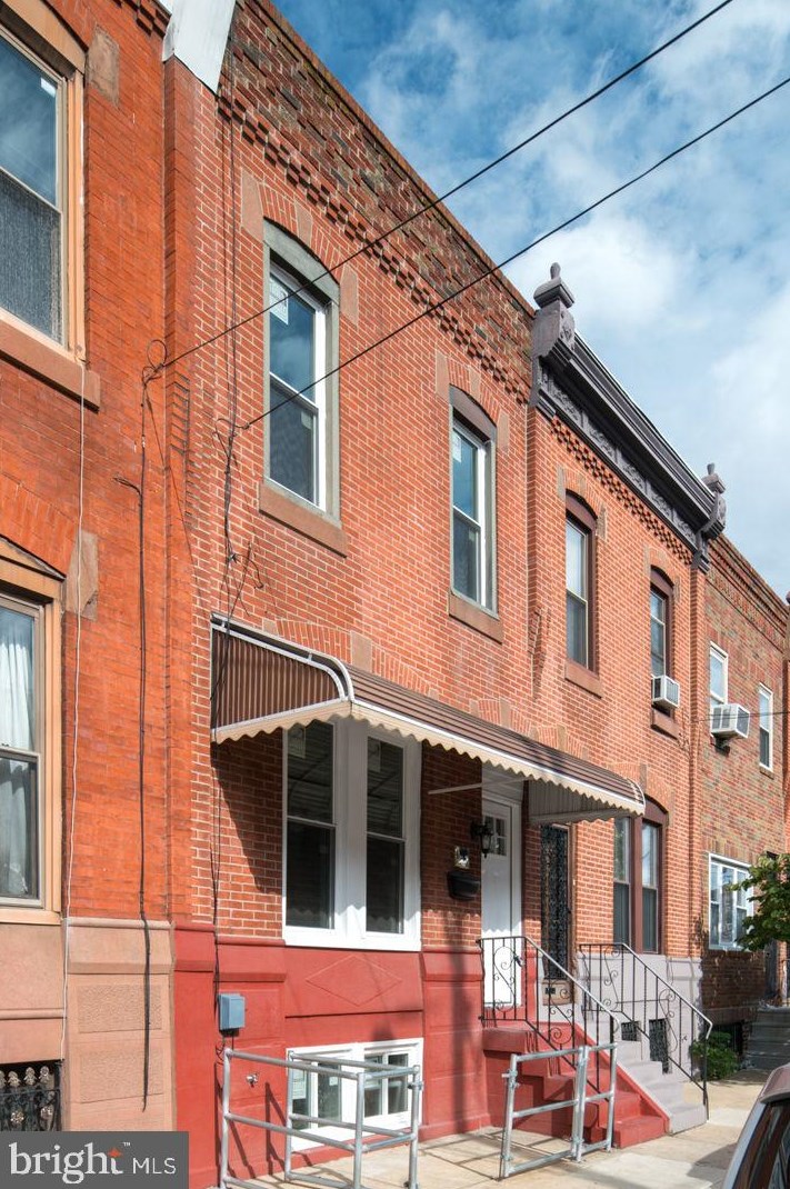 1817 Mifflin St, Philadelphia, PA 19145-2131