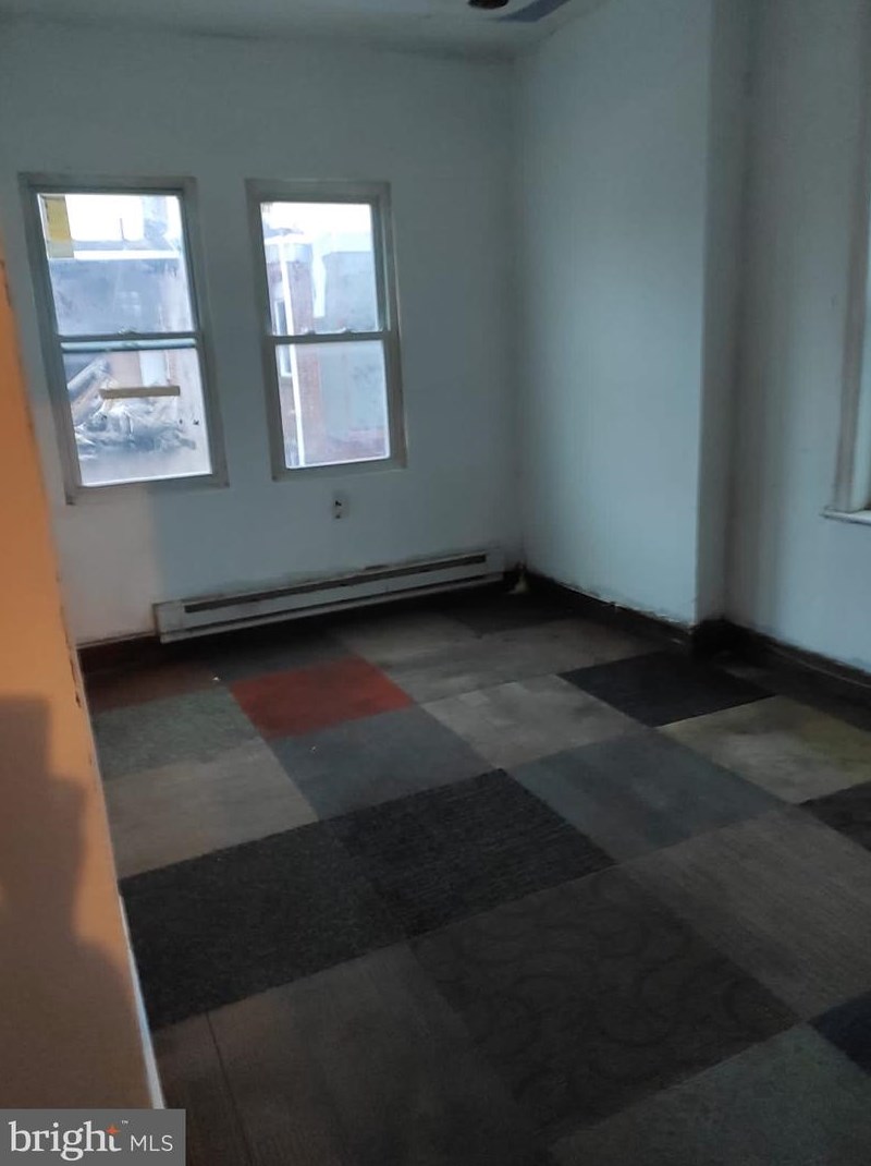 6022 Allman St, Philadelphia PA 19142-1923 exterior