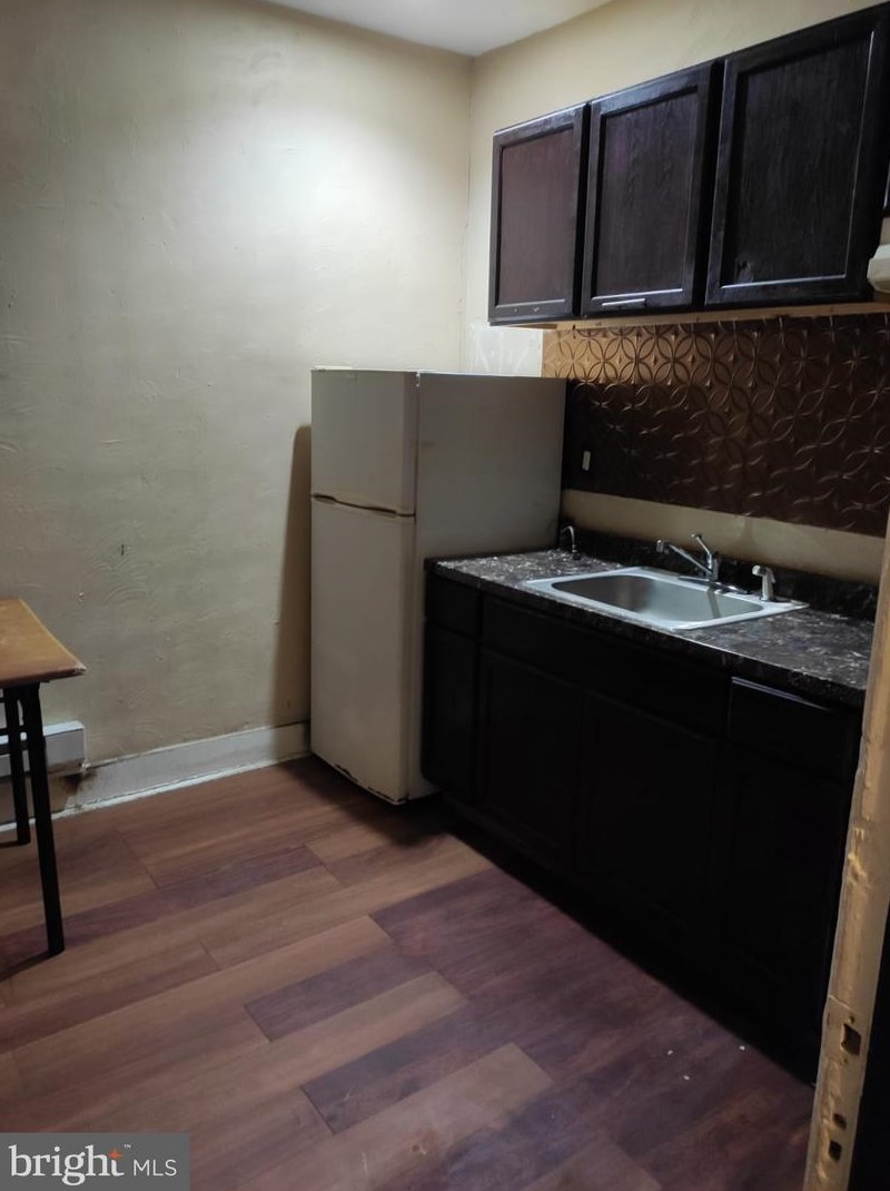 6022 Allman St, Philadelphia PA 19142-1923 exterior